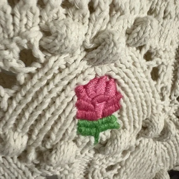 Zara crochet knit embroidered flower top size 6-7 years - Picture 2 of 4